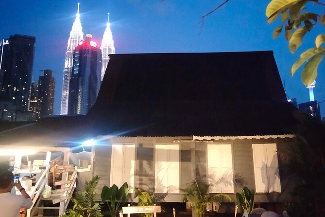 Kuala Lumpur Sunset Evening Cycling Tour - Saloma Link Bridge: LEDs That Match the National Flag