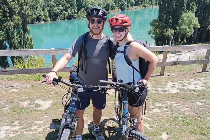 Lake Dunstan Cycleway Bike Rental And Return Shuttle - Reading the history as you ride: goldrush to NZ’s largest dam