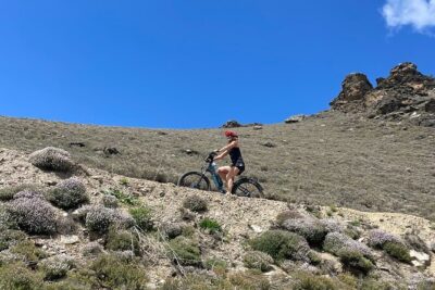 Lake Dunstan Cycleway Bike Rental And Return Shuttle - The 42 km Cromwell to Clyde ride: how the trail keeps things fun