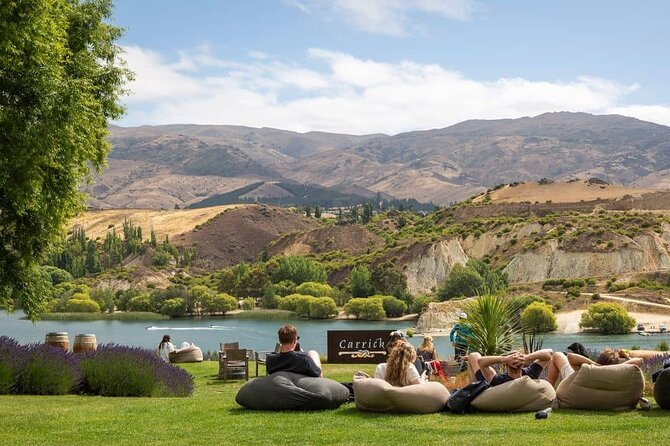 Lake Dunstan Discovery Day Tour by eBike with Shuttle - Meeting at Kiwi Journeys and getting set up right