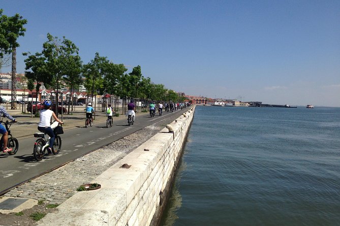 Lisbon Regular or Electric Bike Rental - Price and Deposits: Where the Value Actually Shows Up