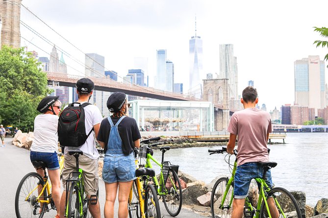Manhattan and Brooklyn Bridge Bike Rental - East River vs Hudson River Riding: Pick Your Sides