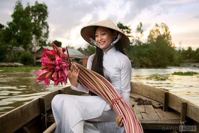 Mekong Delta Tour with Kayaking, Cycling and Cooking - Mekong River Cruise on Motor Boat and Sampan: Seeing Life Without the Same-Old Views