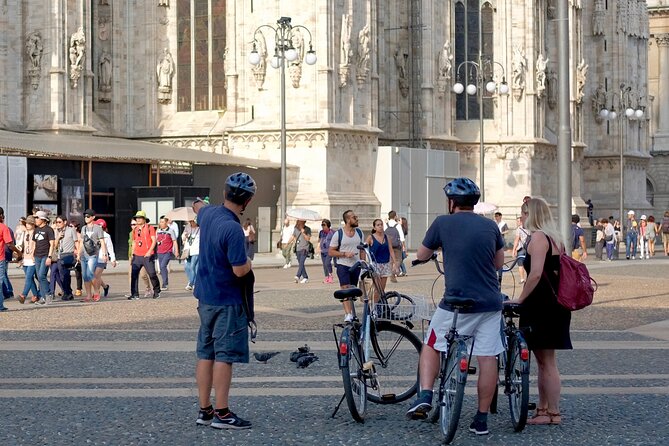 Milan: Bicycle Tour Live Tourist Guide 3 hours and half - Darsena canals and Piazza Affari: less famous, still worth it