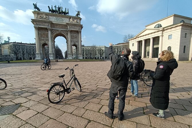 Milan: Bicycle Tour Live Tourist Guide 3 hours and half - Group size, bike comfort, and what safety actually means here