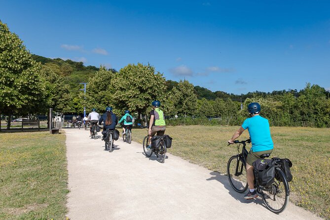 Nature electric bike ride from Paris to Versailles - Stop 3: Domaine national de Saint-Cloud, royal park calm and big views
