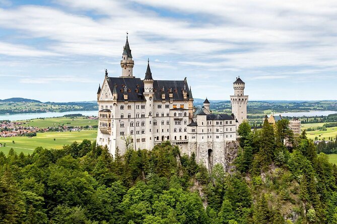 Neuschwanstein Castle by Bus Incl. Bike Ride or Hohenschwangau - Key things I’d plan around