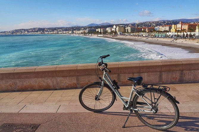 Nice City Bike Rental - Old Nice on two wheels: colorful streets without losing the thread