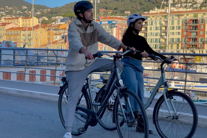 Nice City Bike Rental - Your first big target: the Promenade des Anglais cruise