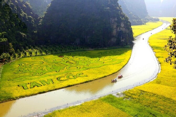 Ninh Binh Trip From Hanoi: Hoa Lu-Mua Cave-Boat-Cycling-Lunch - Hoa Lu: Vietnam’s early capital and what you’ll notice first