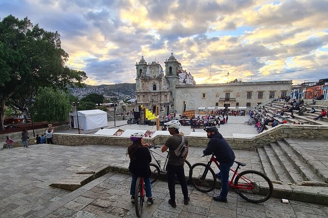 Oaxaca city bike ride - History & traditions - Meeting point and what the start feels like