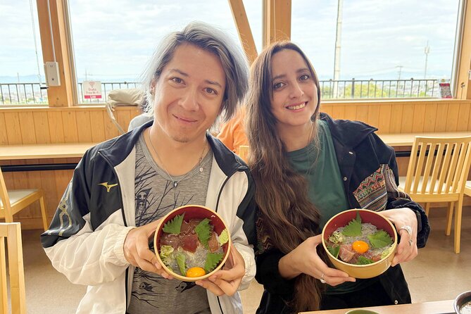 Osaka : Cycling Tour Private Seaside Ride Near Kansai Airport - What the guide does for you (and why it matters on a short ride)