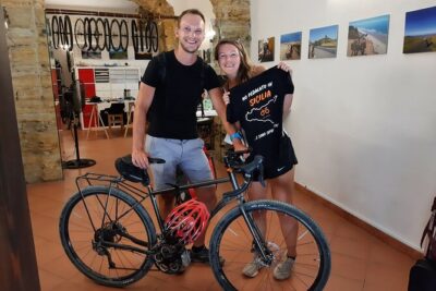 Palermo Bike Rental - The Flat Historic Centre Ride: Cathedral, Markets, and Main Streets