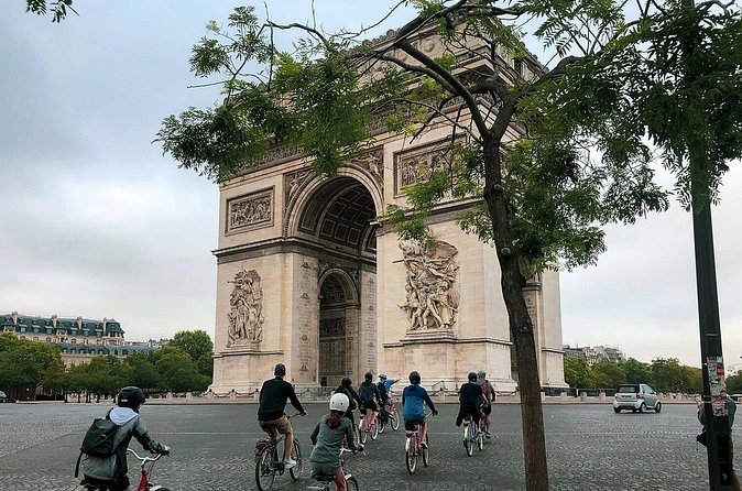 Paris Tour de France Bike Ride - Eiffel Tower breakfast at the start: coffee, croissants, orange juice