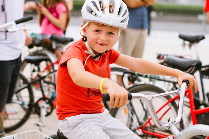 Paris Tour de France Bike Ride - City-bike reality: pace, safety, and how to ride smart