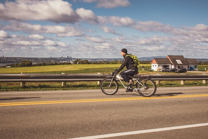 Quebec City - Electric Bike Rental on Ile d'Orléans - Picking your time slot: 9am for ease, 15:30 for budget and daylight