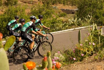 Road Cycling Tenerife - Vilaflor Route - Meeting at Avenida V Centenario and the Pickup Advantage