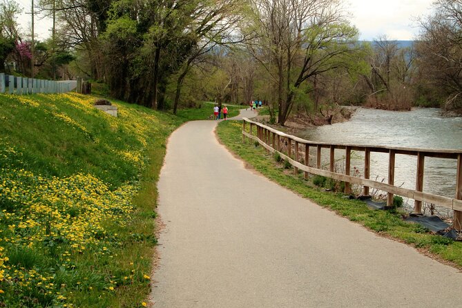 Roanoke River Greenway E-bike Rental - The Little Things That Make It Easier (Locks, Gear, and Staff Help)