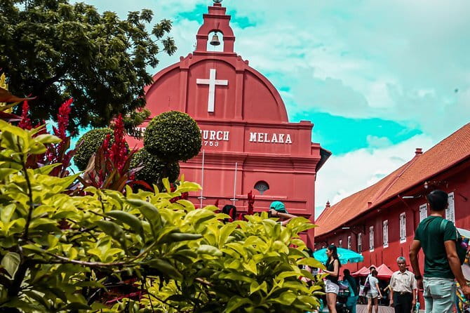 Singapore Cycling Tour - Rail Corridor, Civic District, & Food! - Who should book this Singapore cycling tour (and who should skip it)