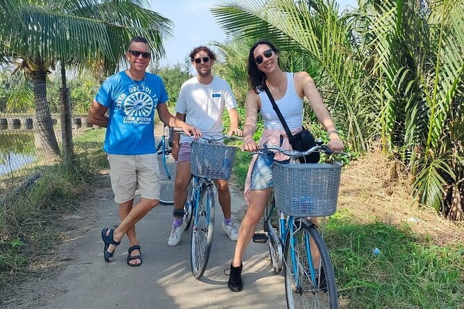 Small Group Bicycle Tour with Farming and Fishing Experience - Basket boat fishing: the bamboo basket boat technique in action