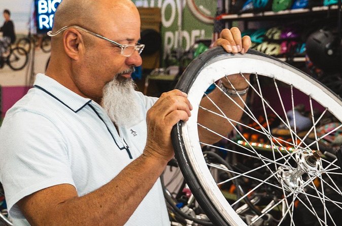 South Beach Tandem Bike Rental - Downtown Miami, Wynwood Walls, and Bayside Marketplace as your “day-stitching” stops