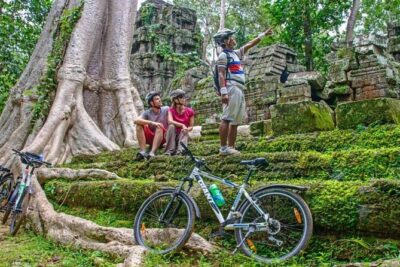 Sunset or sunrise bicycle tour around Angkor Wat and nearby temples - Angkor Wat at sunrise: the reason you came