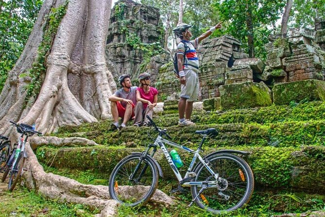 Sunset or sunrise bicycle tour around Angkor Wat and nearby temples - Angkor Wat at sunrise: the reason you came