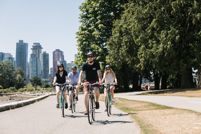 The Stanley Park Bicycle Tour by Cycle City Tours - Seawall time: Coal Harbour views and skyline scale