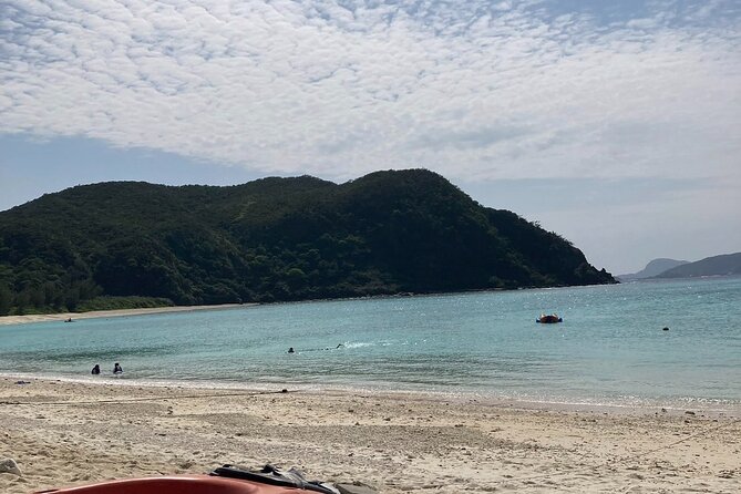 Tokashiki Island Guided Cycling Tour for 3-hours Course - Stop-by-Stop: Lookouts, Forest Roads, and Tokashiku Beach