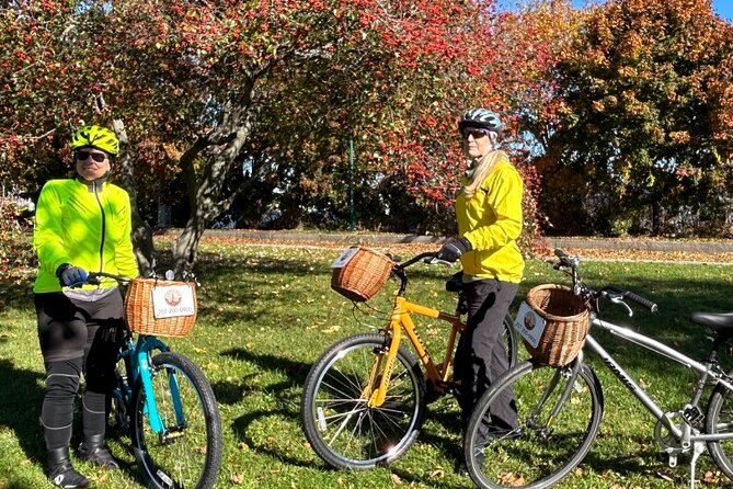 Two Hour Lighthouse Bicycle Tour from South Portland-Mellow - Bikes, terrain, and photo moments you can actually enjoy