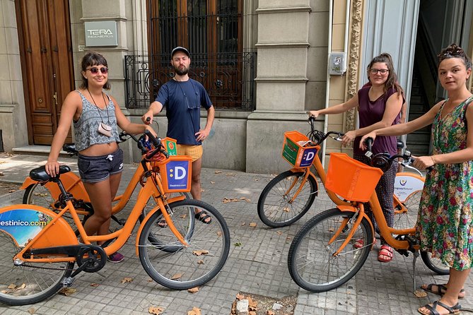Urban Bike Rental in Montevideo - Riding the Rambla: 23 km of Coastal Cycling Comfort