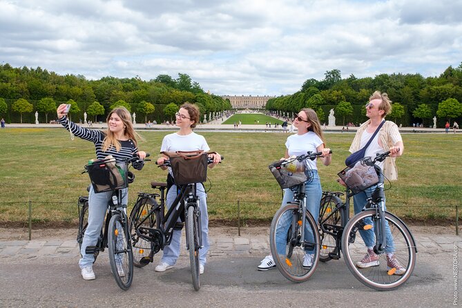 Versailles: Bike Rental, Different Sizes - Key Highlights at a Glance