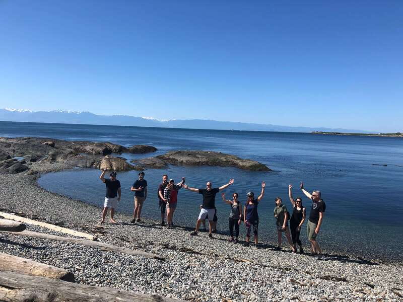 Victoria: 3-hour City Highlights Tour & Coastal Bike Ride - Starting at 1705 Store St: What to Bring and How to Show Up Ready