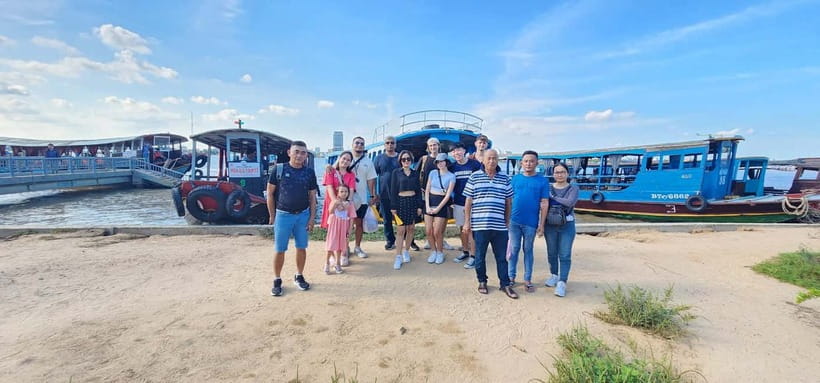 VIP Mekong Delta Full Day Cycling-Kayak-Cooking Group 10pax - Kayak through a maze of waterways