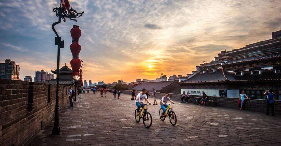 Xi'an City Wall Private Guided Tour with Cycling Option - The Bike Tour Option: Faster Views, Better Angles, Same Wall Stories