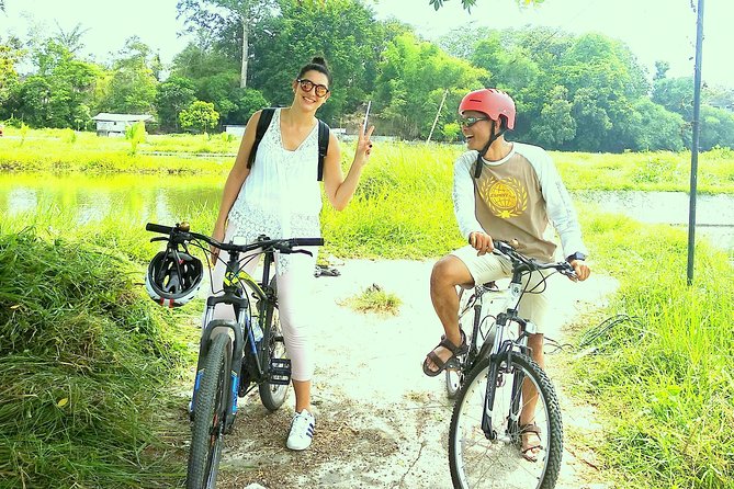 Yogyakarta Cycling Tour Around the Villages and Fish Farm - From Izzati Jogjatour base camp to the first village stretch