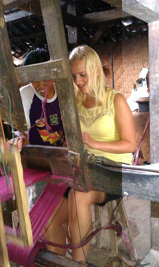 Yogyakarta: Traditional Village Bicycle Tour with Transfer - Meeting Farmers and Makers: What Daily Activities Look Like